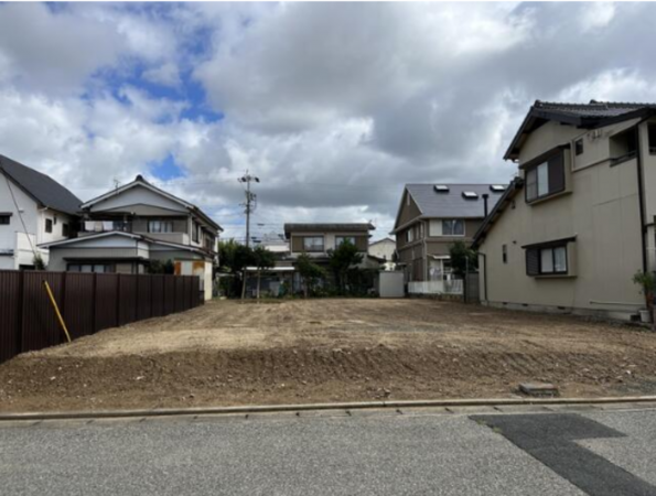 豊橋市中岩田、土地の前面道路を含む現地写真画像です