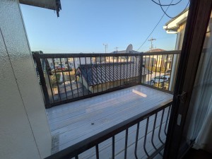 豊橋市岩屋町、中古一戸建てのバルコニー画像です