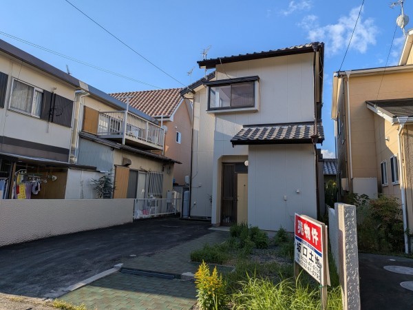 豊橋市岩屋町、中古一戸建ての外観画像です