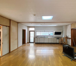 豊橋市多米中町、中古一戸建ての居間画像です