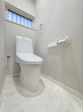 豊橋市大岩町、中古一戸建てのトイレ画像です