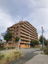豊橋市草間町、マンションの外観画像です