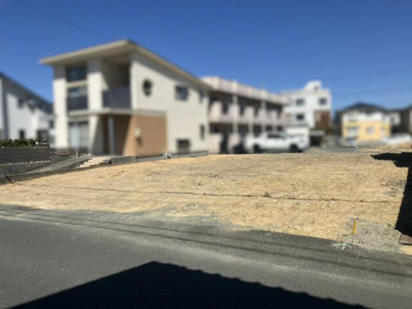 豊橋市中橋良町、土地の前面道路を含む現地写真画像です