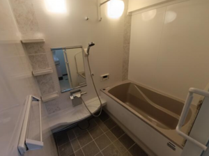 豊橋市牛川町、マンションの風呂画像です