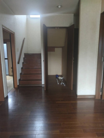 豊橋市船渡町、中古一戸建ての玄関画像です