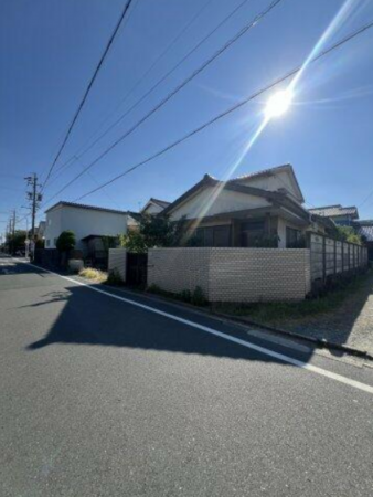 豊橋市弥生町、土地の前面道路を含む現地写真画像です