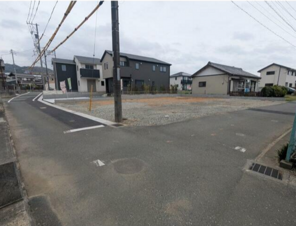 豊橋市二川町、土地の前面道路を含む現地写真画像です