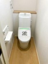 豊橋市二川町、新築一戸建てのトイレ画像です