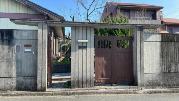 豊橋市向山西町、土地の前面道路を含む現地写真画像です
