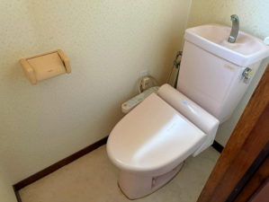 豊橋市三本木町、中古一戸建てのトイレ画像です