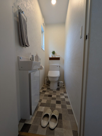 豊橋市向山西町、中古一戸建てのトイレ画像です