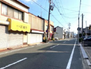 豊橋市曲尺手町、土地の前面道路を含む現地写真画像です