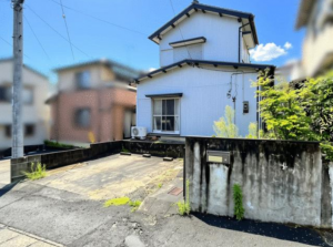 豊橋市飯村町、土地の前面道路を含む現地写真画像です