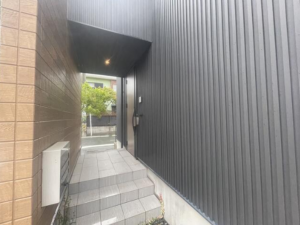 豊橋市北島町、中古一戸建ての玄関画像です