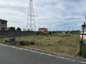 豊橋市西幸町、土地の前面道路を含む現地写真画像です