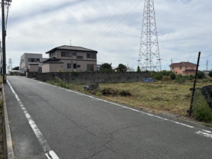豊橋市西幸町、土地の前面道路を含む現地写真画像です