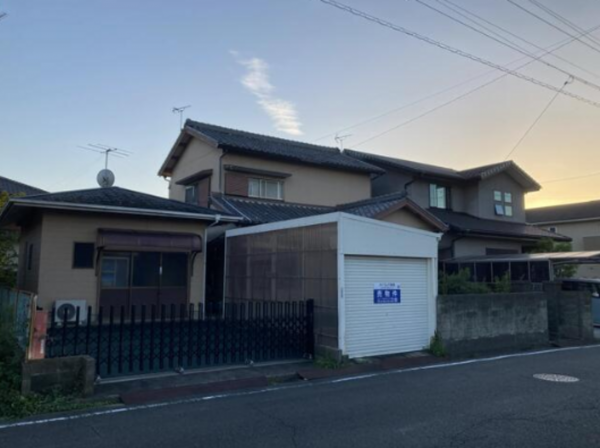 豊橋市東光町、土地の前面道路を含む現地写真画像です