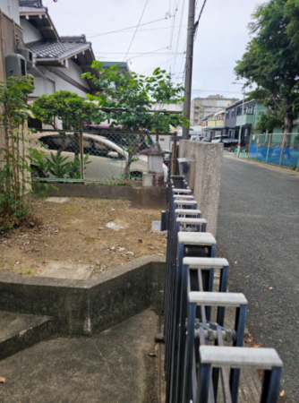 豊橋市忠興、土地の前面道路を含む現地写真画像です