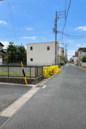豊橋市曙町、土地の前面道路を含む現地写真画像です
