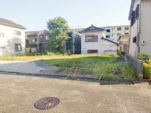 豊橋市多米中町、土地の前面道路を含む現地写真画像です
