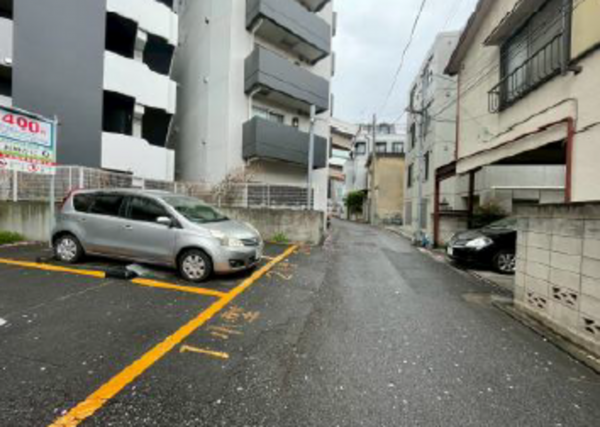 北区滝野川、土地の前面道路を含む現地写真画像です