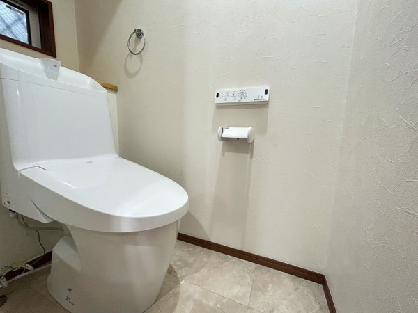 練馬区西大泉、中古一戸建てのトイレ画像です