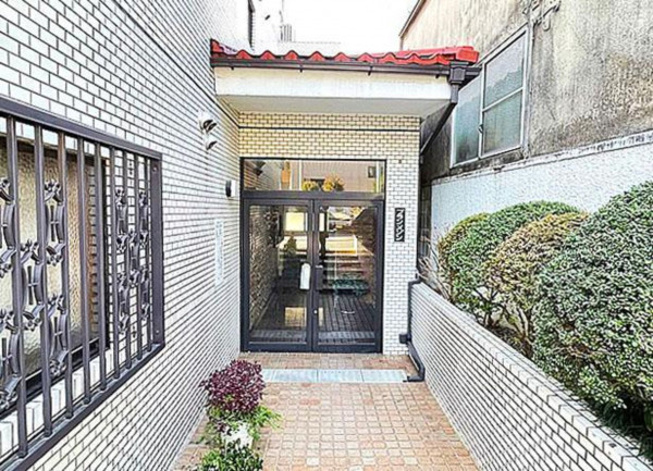 練馬区土支田、中古マンションのエントランス画像です