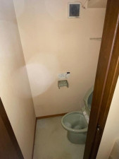 練馬区小竹町、中古マンションのトイレ画像です