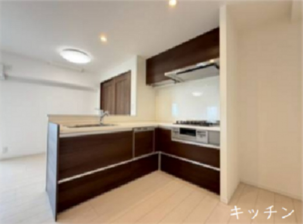 練馬区貫井、中古マンションのキッチン画像です