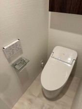 練馬区中村北、中古マンションのトイレ画像です