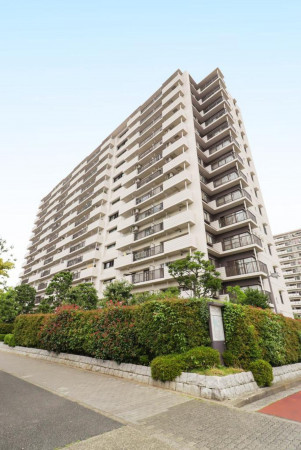 練馬区光が丘、中古マンションの外観画像です