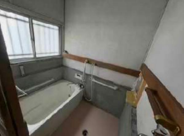 練馬区谷原、中古一戸建ての風呂画像です