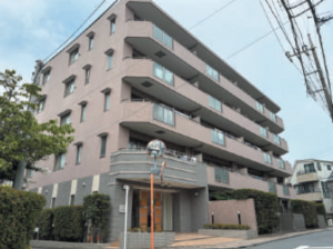 練馬区貫井、中古マンションの外観画像です