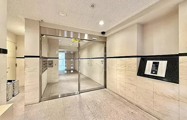 練馬区豊玉上、中古マンションのエントランス画像です