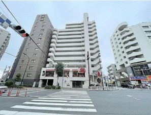 練馬区豊玉北、中古マンションの外観画像です