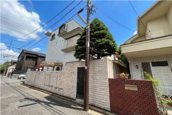 練馬区大泉学園町、中古一戸建ての外観画像です