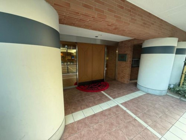 練馬区中村北、中古マンションのエントランス画像です