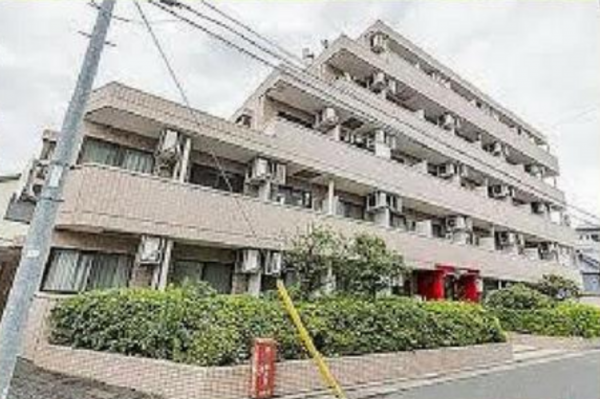 練馬区練馬、中古マンションの外観画像です