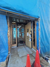 練馬区西大泉、新築一戸建ての玄関画像です