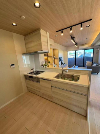 練馬区羽沢、中古マンションのキッチン画像です