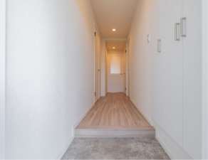 練馬区南大泉、中古マンションの玄関画像です