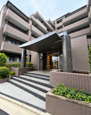 練馬区豊玉北、中古マンションの外観画像です