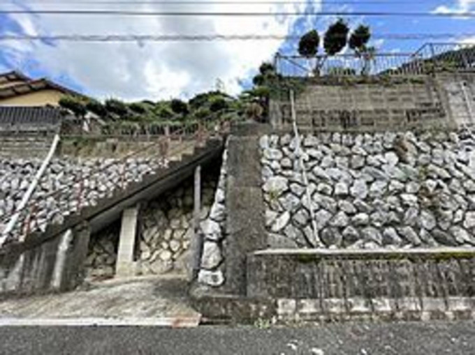 北九州市門司区城山町、土地の前面道路を含む現地写真画像です