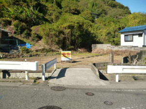 北九州市門司区鳴竹、土地の前面道路を含む現地写真画像です