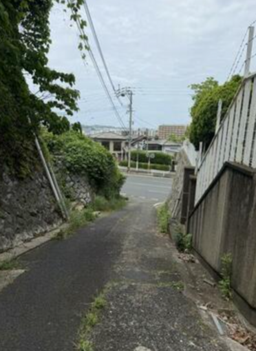 北九州市門司区寺内、土地の前面道路を含む現地写真画像です