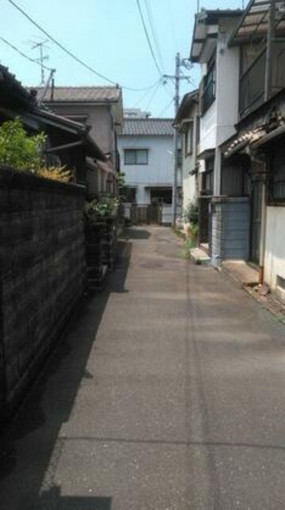 北九州市門司区黄金町、土地の前面道路を含む現地写真画像です
