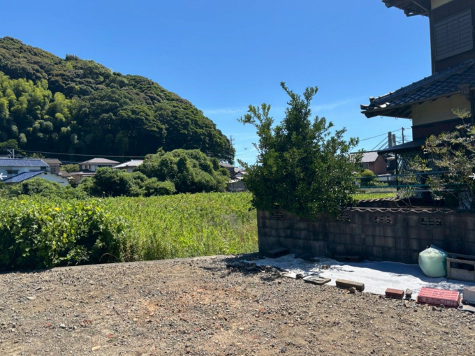 北九州市門司区大字今津、土地の前面道路を含む現地写真画像です
