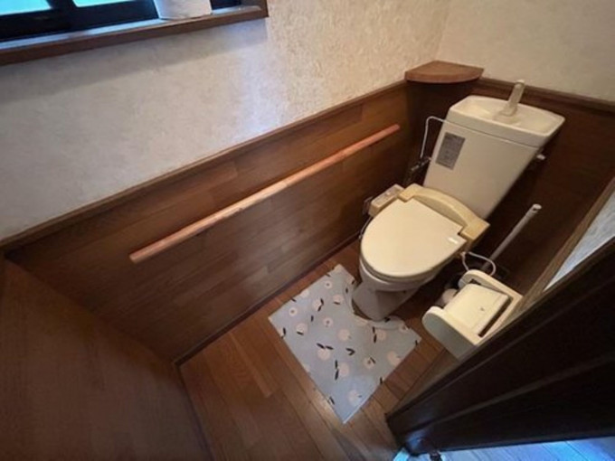 北九州市門司区奥田、中古一戸建てのトイレ画像です