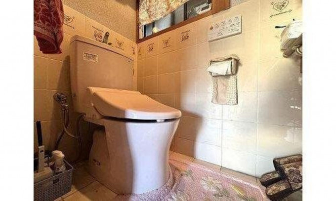 北九州市門司区白野江、中古一戸建てのトイレ画像です