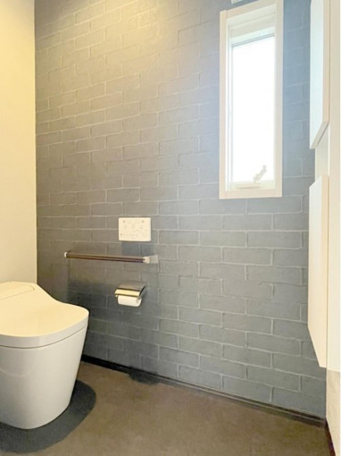 北九州市門司区吉志新町、中古一戸建てのトイレ画像です